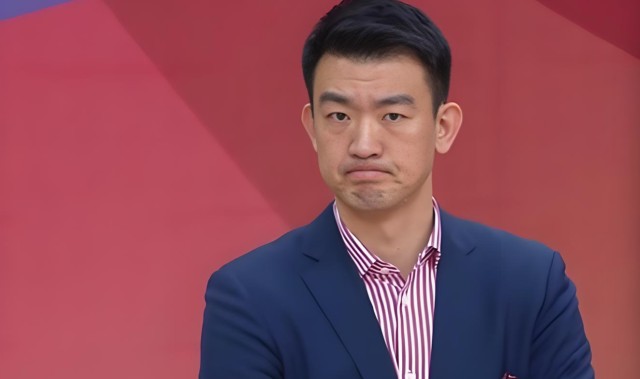 世界杯手机观看平台-赢上海8分！CBA记者批评广厦队1人：王博早弃用他，不会0-3落后