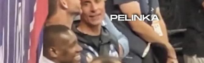 世界杯客户端更新下载-哇，交易开始，湖人热闹了！